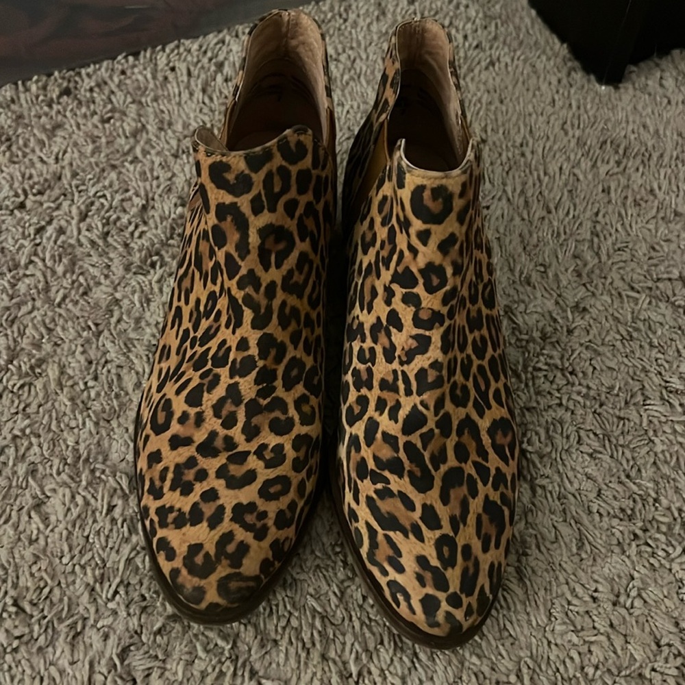 Seychelle leopard booties